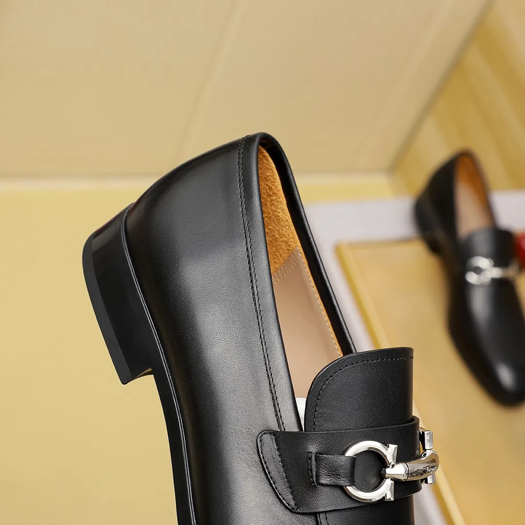 Men's shoes 💰600 🕷🕷🐂【Ferragamo】 Popular fashionable casual shoes🇨🇳Official website counter 1:1 production, original mold opening💯Good quality can be seen, imported high-end first-layer pebbled calfskin, water-dyed🐂leather lining🌿very clear texture, high-quality waterproof, non-slip and wear-resistant outsole🎋high quality and low price, truly handmade🍓, 7 colors available! Code number 38-44 (45. To be customized)